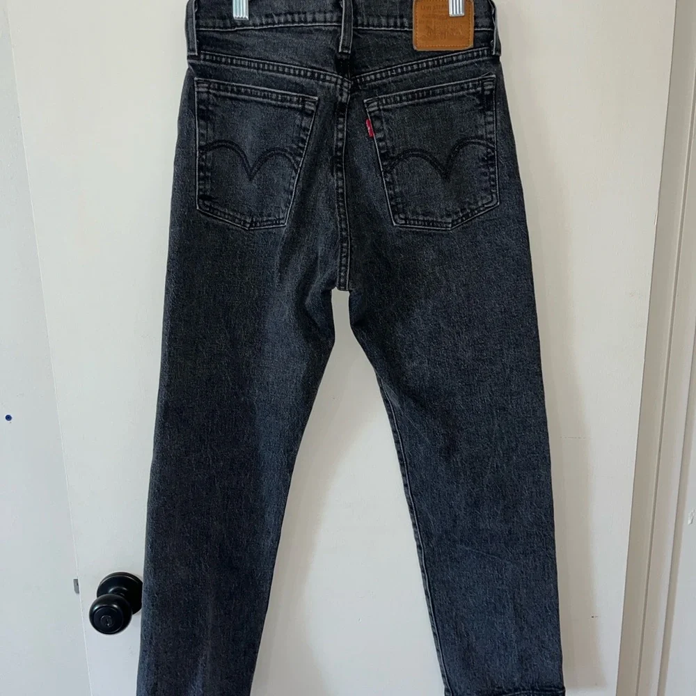 Levi's Black Straight-Leg wedgie Jeans 26W - Picture 4 of 6